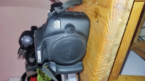 Caméra Canon EOS 2000D Avec objectif 28-105mm ultrasonic click 4k 
