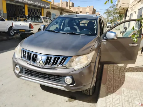 Mitsubishi L200 2015 Doube cabine Evolution