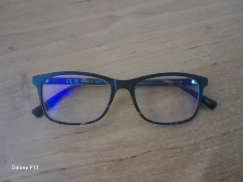 Lunettes reposantes INVU original
