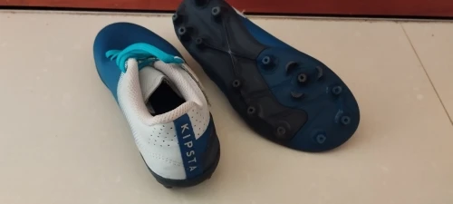 Soulier chaussures de foot enfant t 30