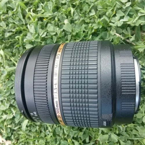Titre : Objectif Tamron 28-300mm f/3.5-6.3 Macro Très bon état