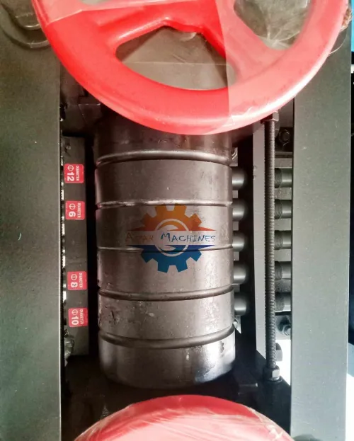 La machine à redresser les barres d'acier GX4-12