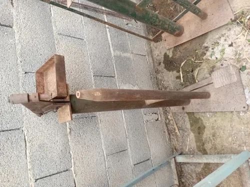 Presse à pédales 