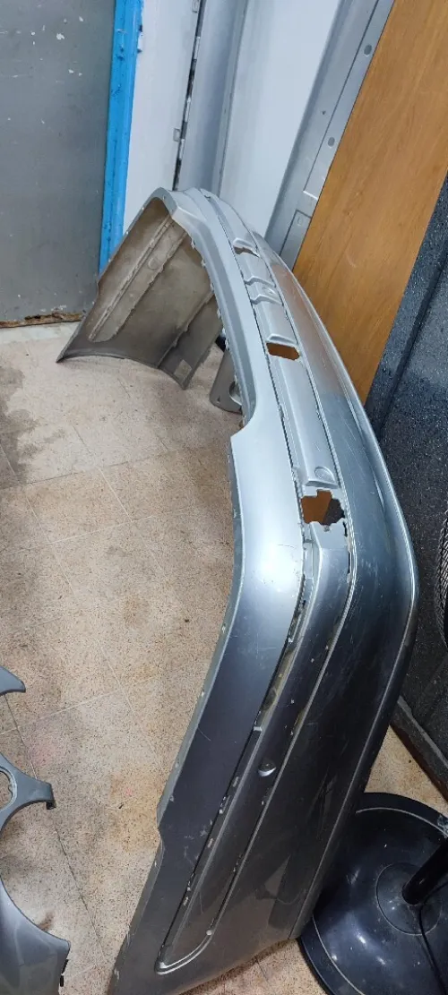 لبارشوك و باقيطات مرسيداس e220