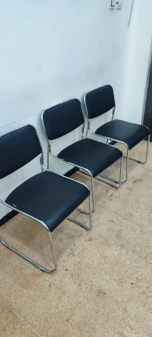بيع لوازم مكتبية في حالة جيدة جدا 