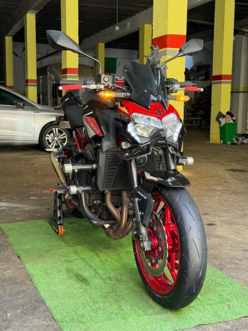 Kawazaki Z900 2024