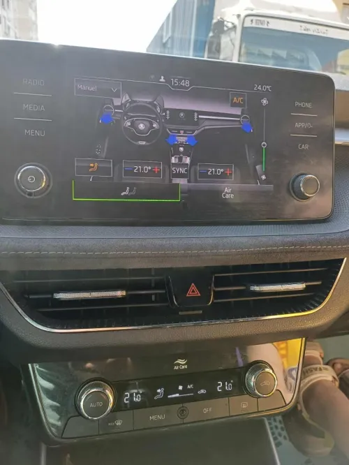 Skoda Fabia 2022 Style (avec toit panoramique)
