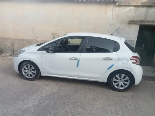 Peugeot 208 2014 Access