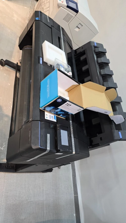 Traceur hp t920