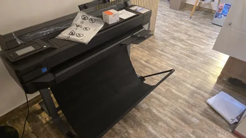 Traceur Hp t520