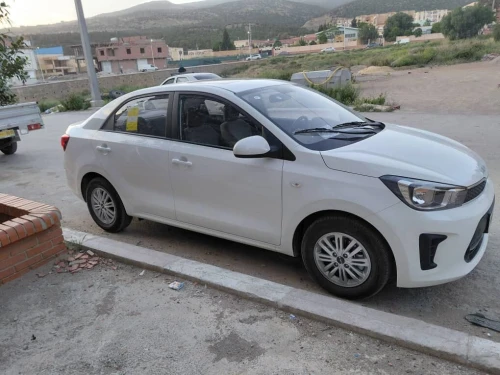 Kia Pegas 2025 