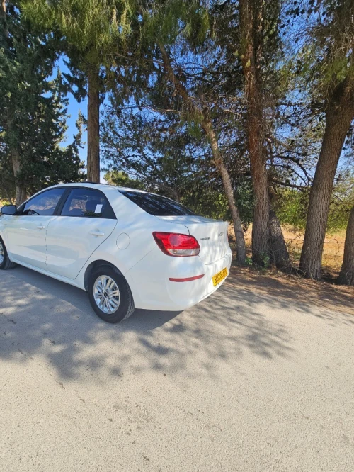 Kia Pegas 2025 