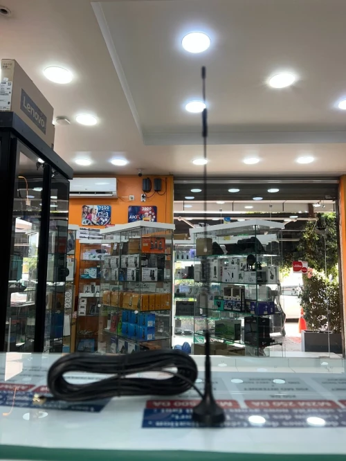 Antenne 4G LTE avec connecteur mâle SMA
