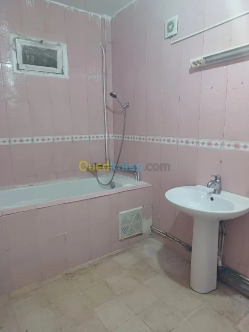 Location vacances Appartement Niveau de villa F4 Alger Zeralda