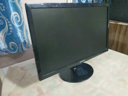 Ecran samsung s22D300 22 pouces Hdmi 1080