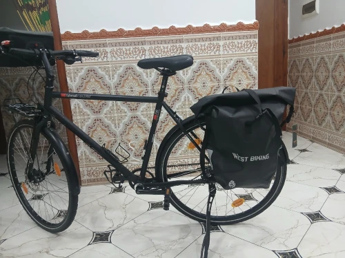دراجة سفر المانيةVélo trekking VSF Fahrradmanufaktur T-700 - Alfine    + اكسيسوار accessoires vélo  كامل التجهيزات  صاكوش قيدون  صاكوش اريار 25 جدد  روض 28  لي بورت بقاج  الاغواط  0663947616