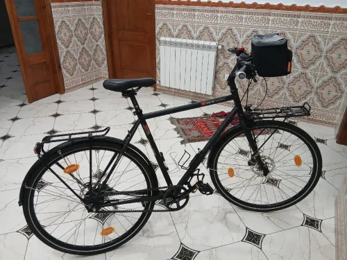 دراجة سفر المانيةVélo trekking VSF Fahrradmanufaktur T-700 - Alfine    + اكسيسوار accessoires vélo  كامل التجهيزات  صاكوش قيدون  صاكوش اريار 25 جدد  روض 28  لي بورت بقاج  الاغواط  0663947616