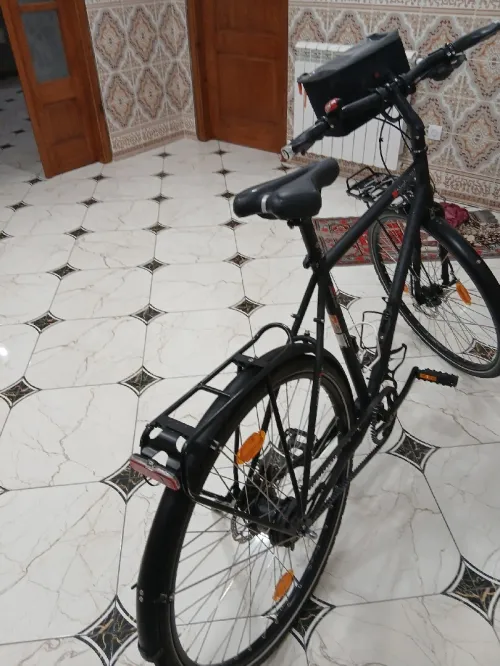 دراجة سفر المانيةVélo trekking VSF Fahrradmanufaktur T-700 - Alfine    + اكسيسوار accessoires vélo  كامل التجهيزات  صاكوش قيدون  صاكوش اريار 25 جدد  روض 28  لي بورت بقاج  الاغواط  0663947616