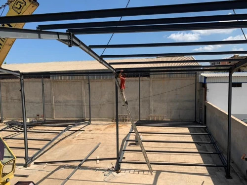 Fabrication et montage de charpente métallique