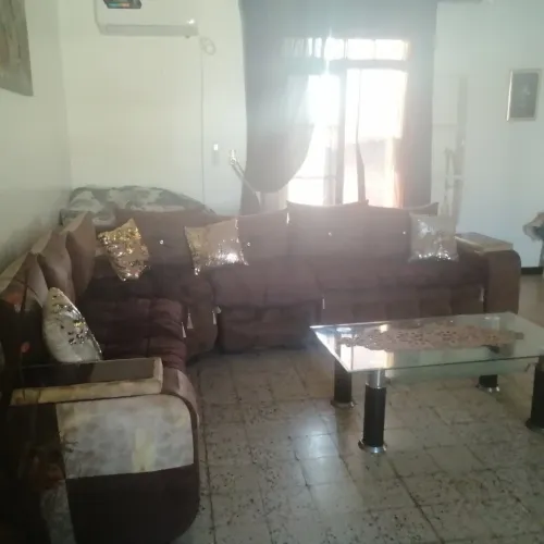 Salon 6 place