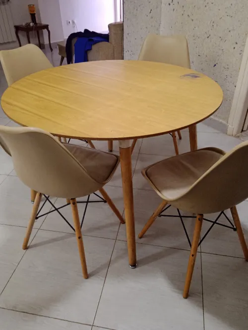 TABLE A MANGER 5 CHAISE