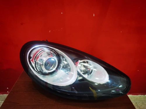 Phare avant Porsche panamera