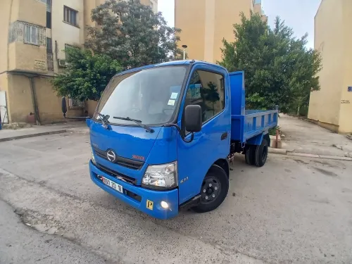 Hino 611 2013