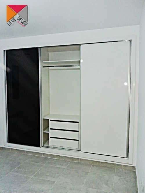 Dressings sur mesure    *** EGGER ***