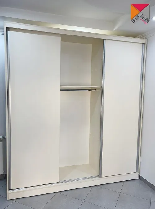 Dressings sur mesure    *** EGGER ***