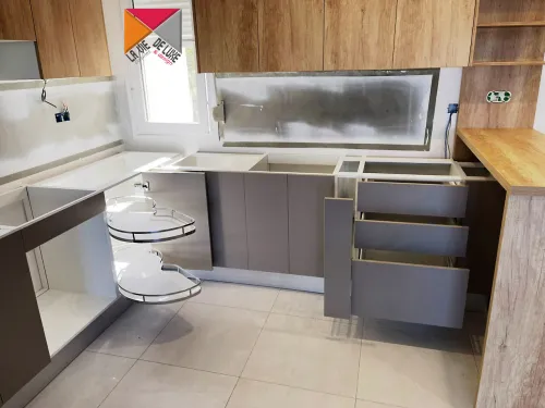 Cuisines Modernes    *****  Haut de Gamme  *****