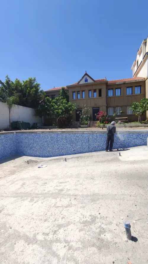 Construction et rénovation piscine intérieure et extérieure 