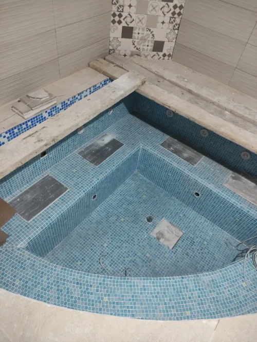 Construction et rénovation piscine intérieure et extérieure 