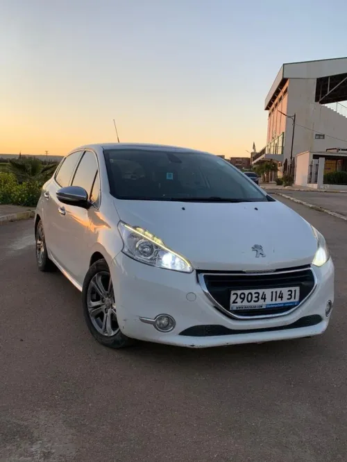 Peugeot 208 2014 Allure