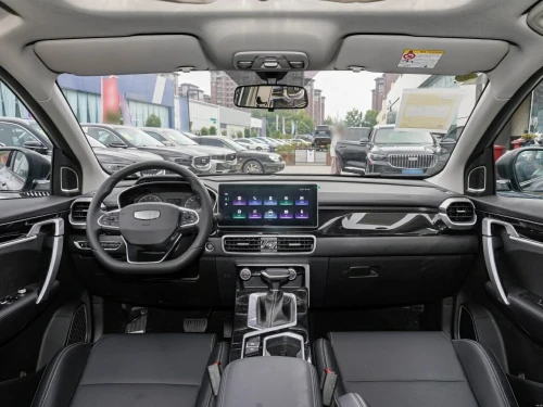 Geely Coolray 2025 
