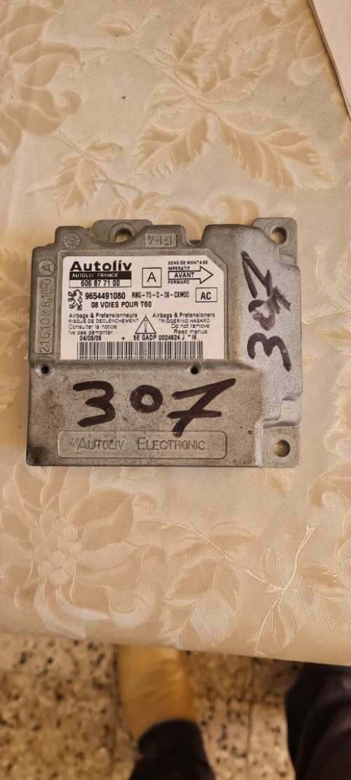 CALCULATEUR AIR BAG 307