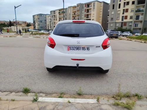 Peugeot 208 2015 Active