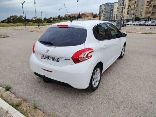 Peugeot 208 2015 Active