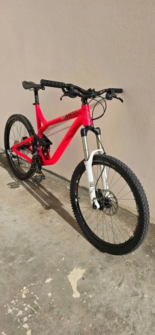Vélo enduro commencal meta
