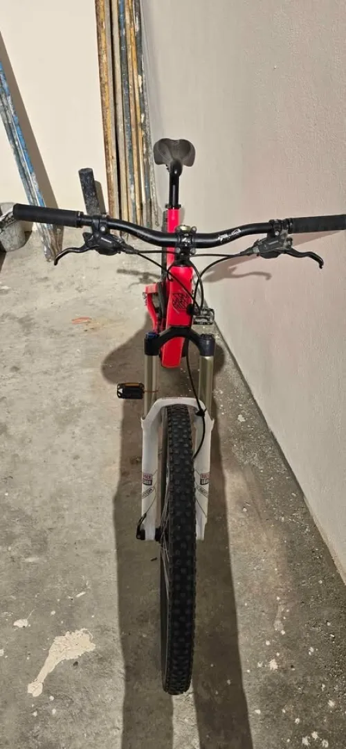 Vélo enduro commencal meta