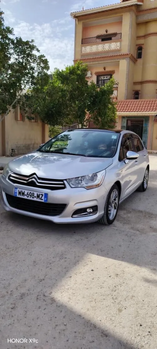 Citroen C4 2012 Attraction