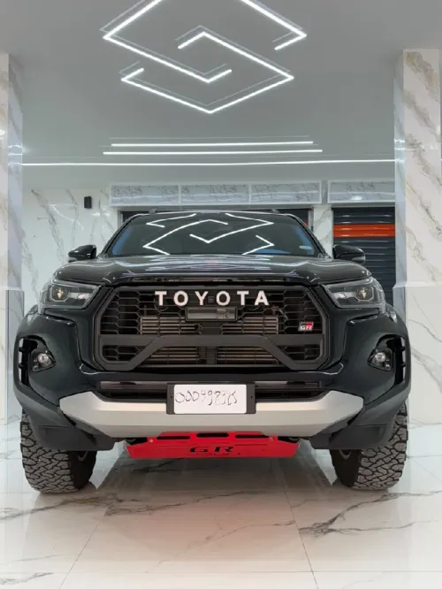 Toyota Hilux GR 2025 