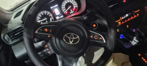 Toyota TOYOTA URBAN 2024 1.5 essence