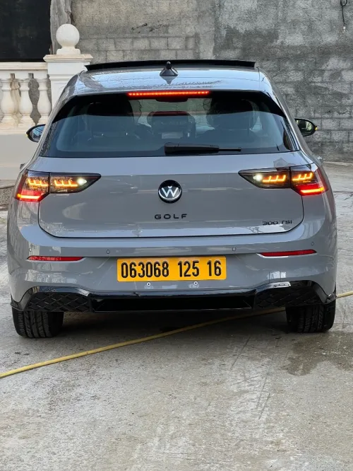 Volkswagen Golf 8 2025 R-Line Facelift 