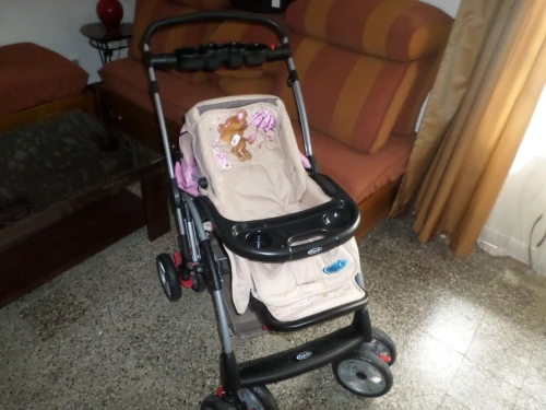 Poussette Pinguin neuve jamais utilsée