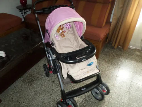 Poussette Pinguin neuve jamais utilsée