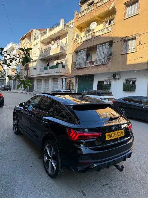 Audi Q3 2023 S line
