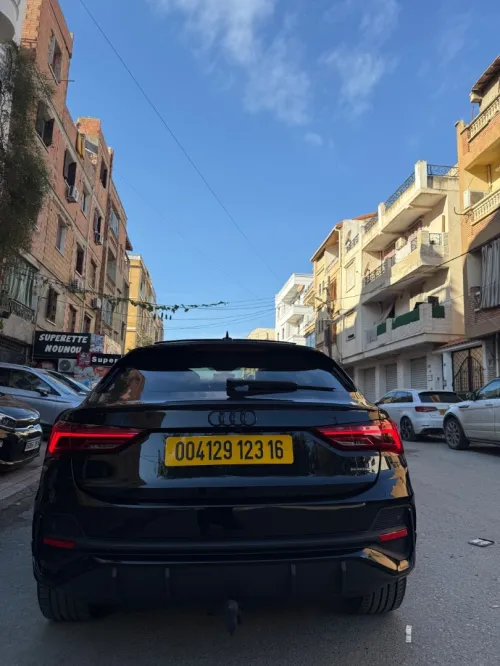 Audi Q3 2023 S line
