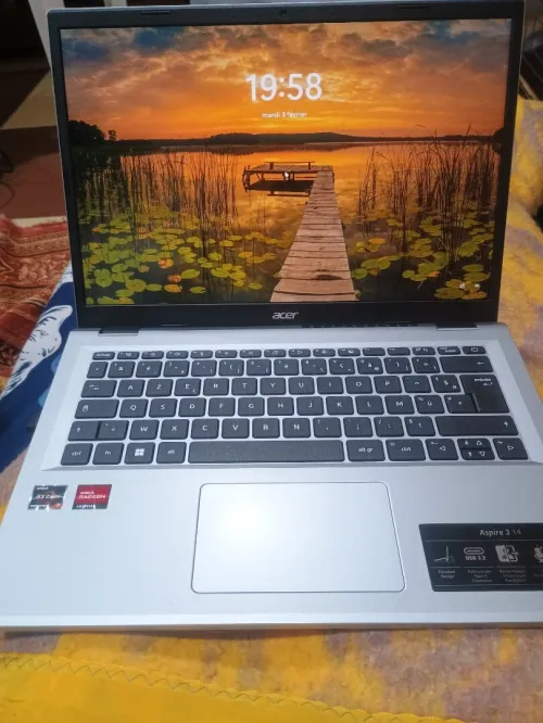 Acer
