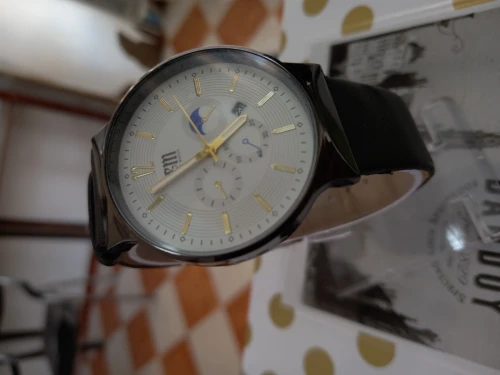 MONTRE VENU DE FRANCE