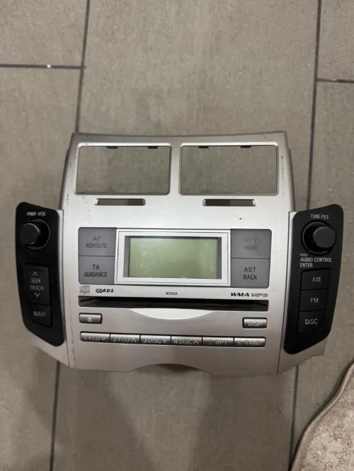 Autoradio d origine Toyota Yaris 2009
